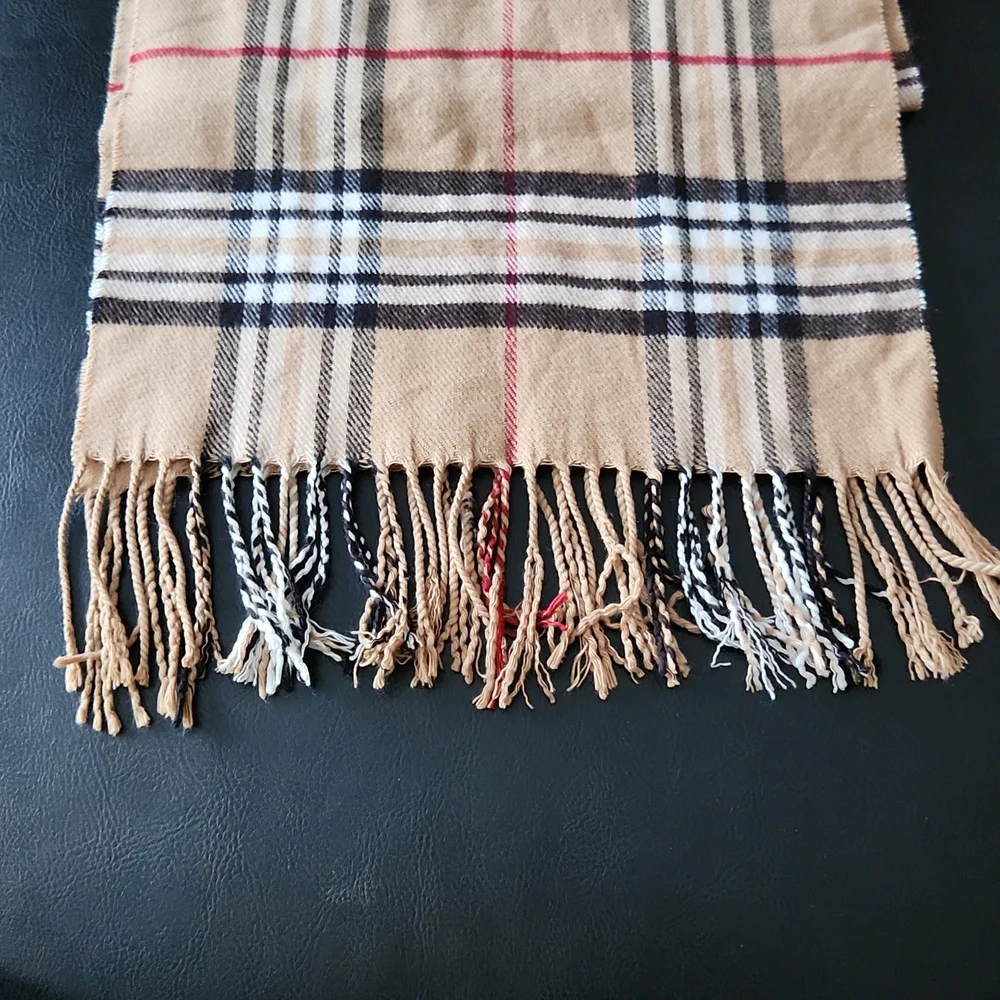Scarf - Picture 2 of 3